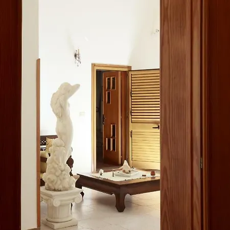 Camera Elena Guest house *